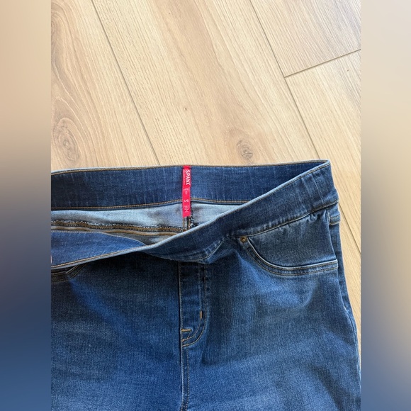 SPANX Dark Blue Distressed Jeggings Size 10-12 (Large) - Picture 4 of 7